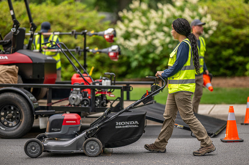 Honda HRC-BE 21" Commercial Self-Propelled Electronic Cruise Control Roto-Stop Blade Stop System Lawn Mower with 12Ah Battery and Charger