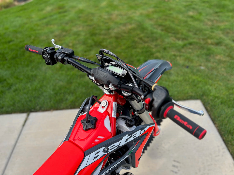 2026 BETA XTRAINER 300