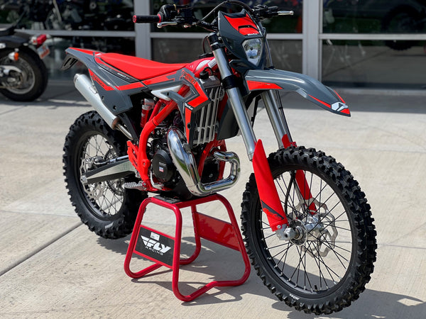 2025 BETA XTRAINER 250