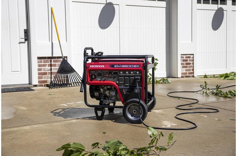 Honda EM6500SX 6500 watt 120/240V generator with CO-MINDER™